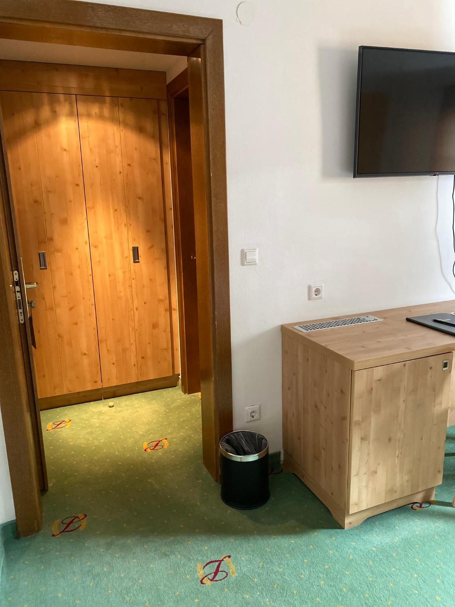 Hotel Gruenwaldkopf Obertauern Bagian luar foto