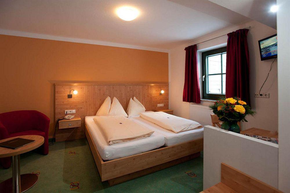 Hotel Gruenwaldkopf Obertauern Bagian luar foto